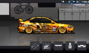 像素风格的模拟赛车游戏推荐